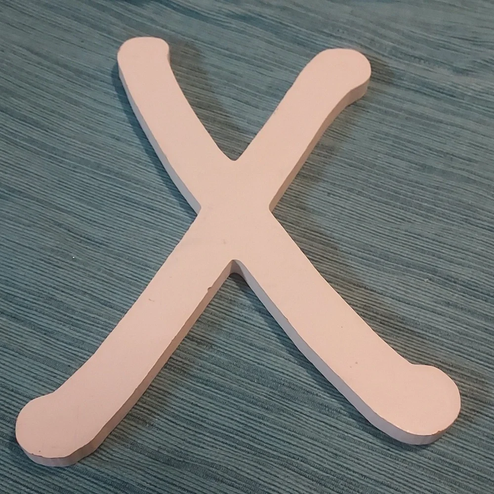 ARTMINDS White Wood Letter Wall Plaque 